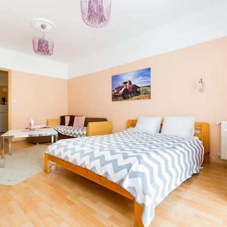 Acacia City Center Apartment Budapeste Exterior foto