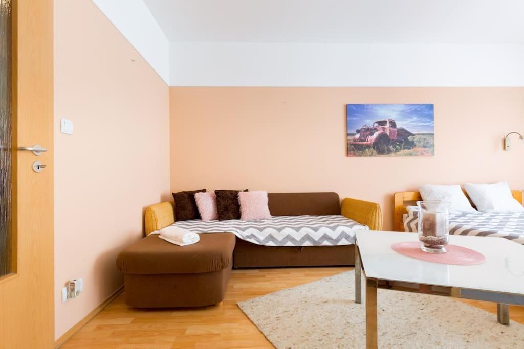 Acacia City Center Apartment Budapeste Exterior foto